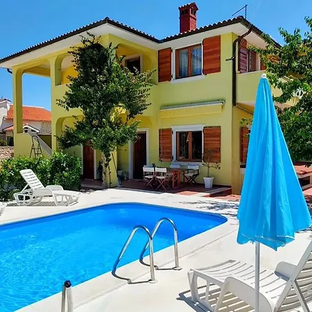 Sunflower House Istria - Winter By The Fireplace Apartament *